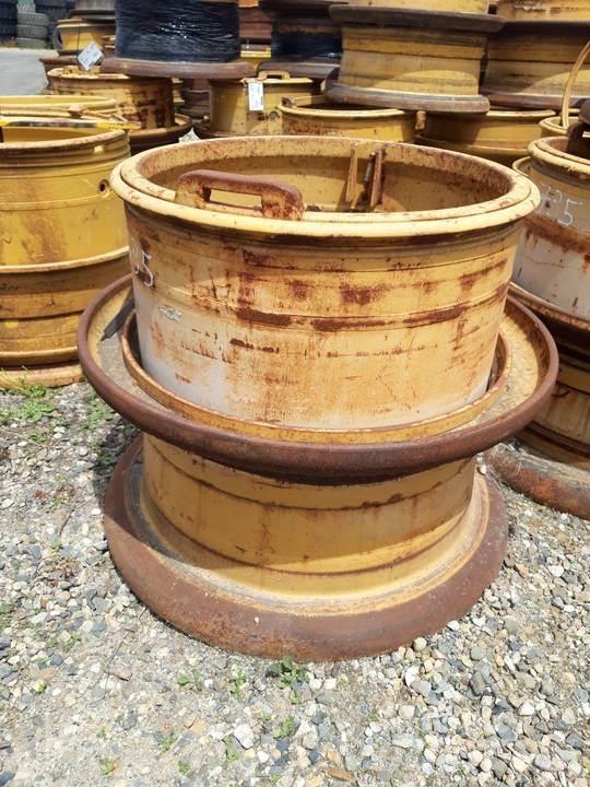 CAT 735 Tracks, chains and undercarriage