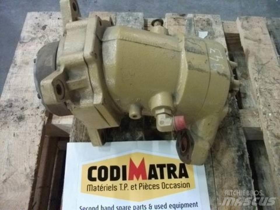 CAT 943 Hydraulics