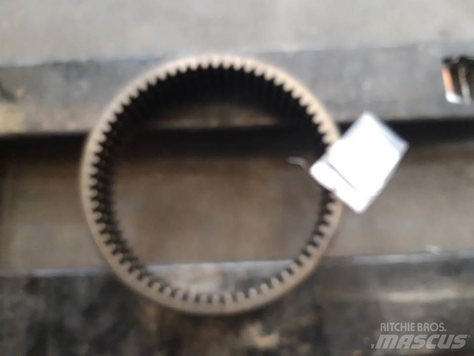 CAT 966E Transmission