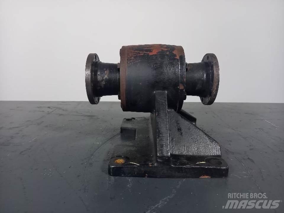 CAT M320F Transmission