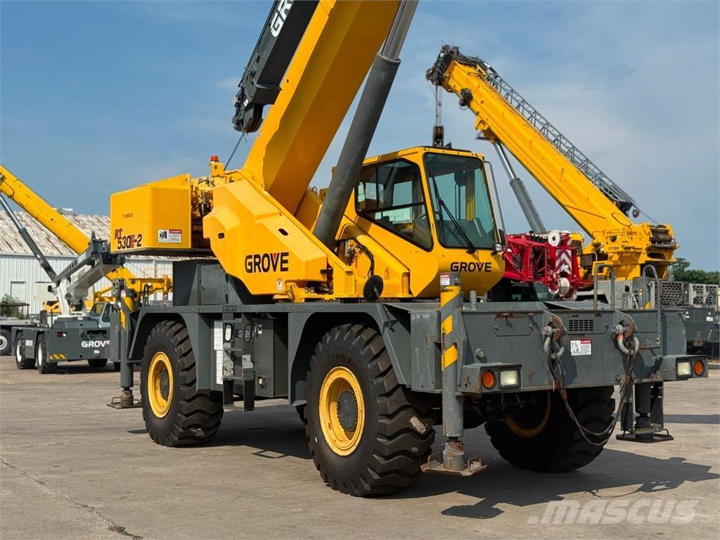 Grove RT530E Rough terrain cranes