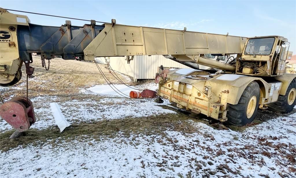 Grove RT65S Rough terrain cranes