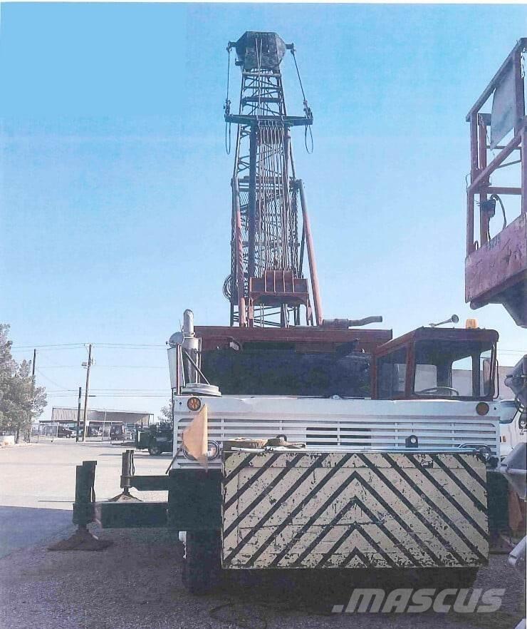 Link-Belt HC-218 All terrain cranes