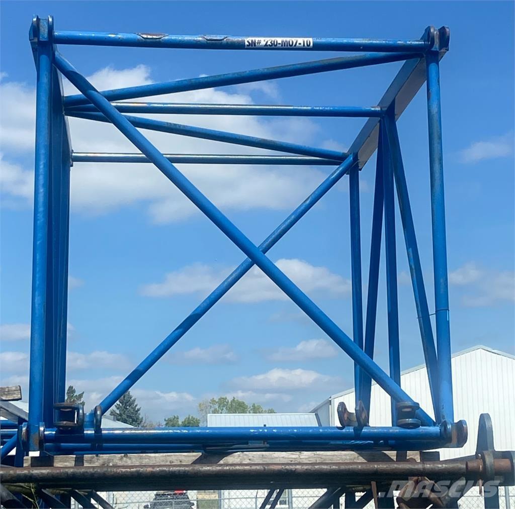 Manitowoc  Booms and arms