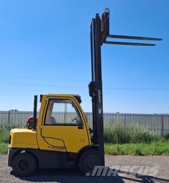 Hyster H4 0FT6 Diesel trucks
