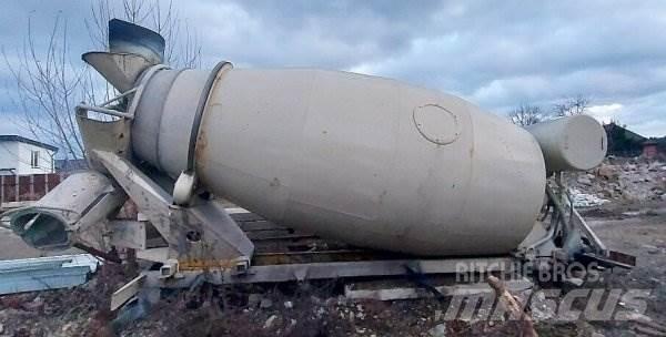  _JINÉ (SK) Kurta Concrete trucks