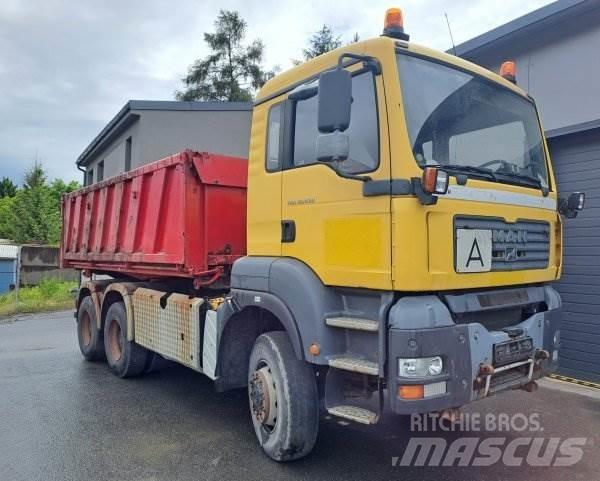 MAN TGA 33.430 Tipper trucks