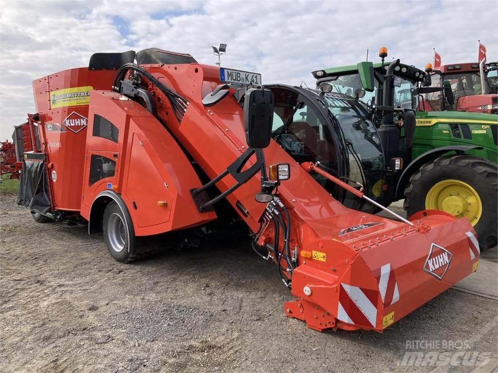 Kuhn SPV Mixer feeders