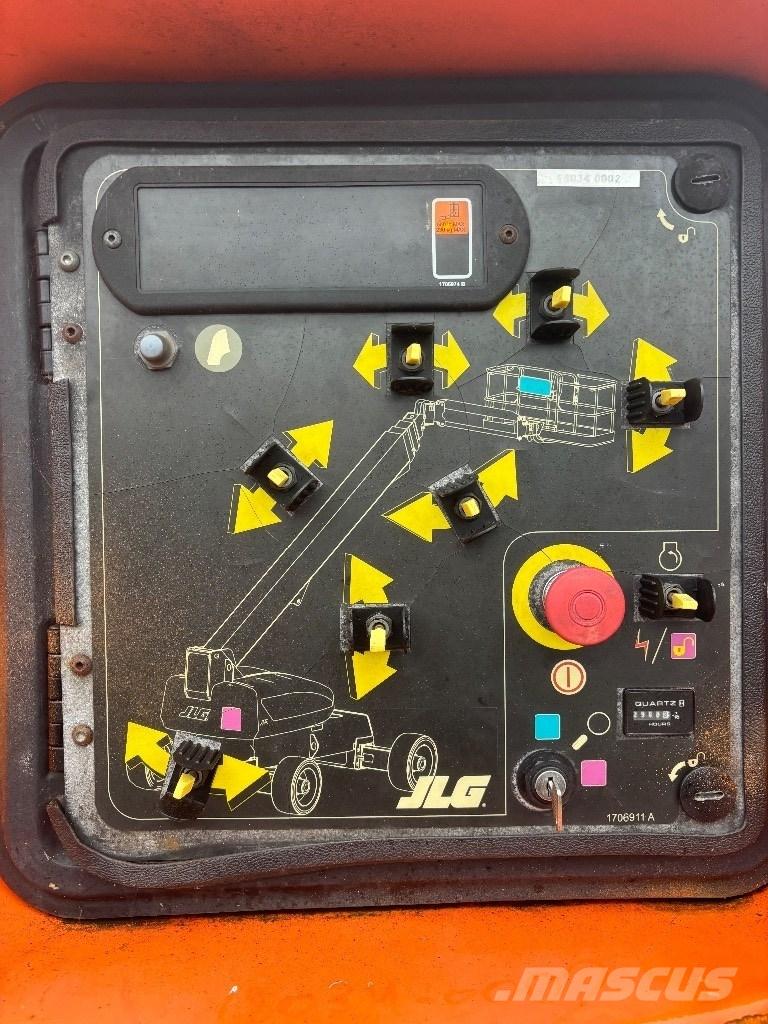 JLG 1350 SJP Telescopic boom lifts