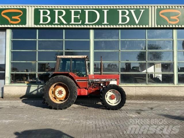 International 955-A Tractors