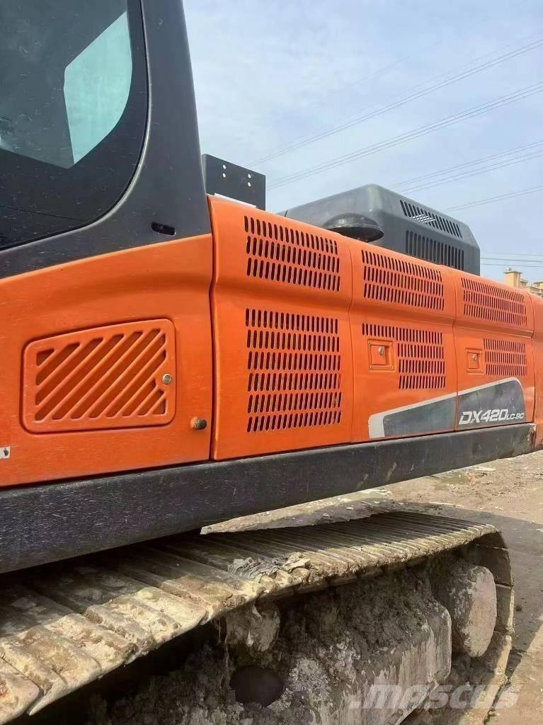 Doosan DX420LC Crawler excavators