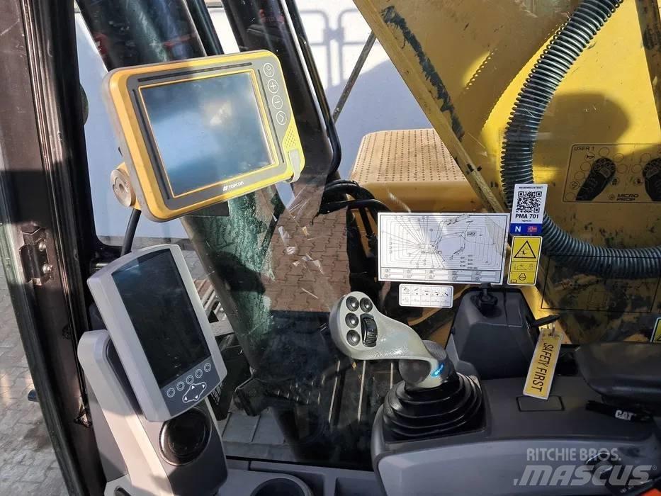CAT 326 F L Crawler excavators