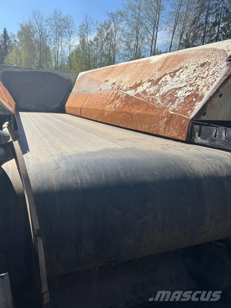 Metso ST 358 Mobile screeners