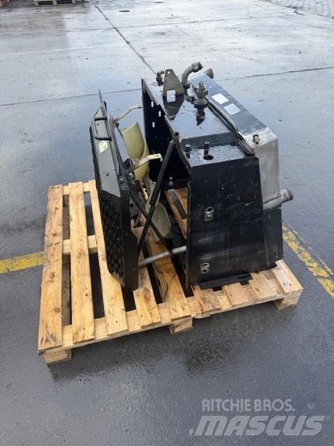 CAT 313 C CHŁODNICA Radiators