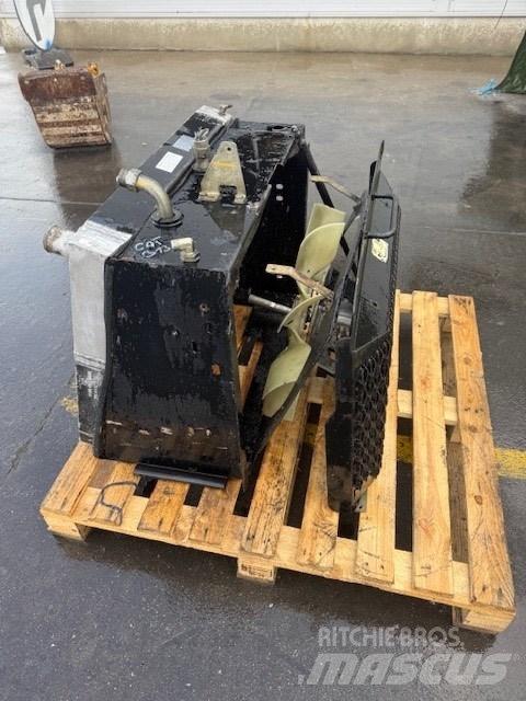 CAT 313 C CHŁODNICA Radiators
