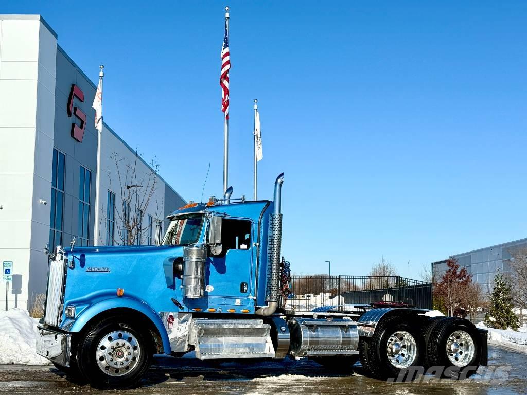 Kenworth W 900 Tractor Units