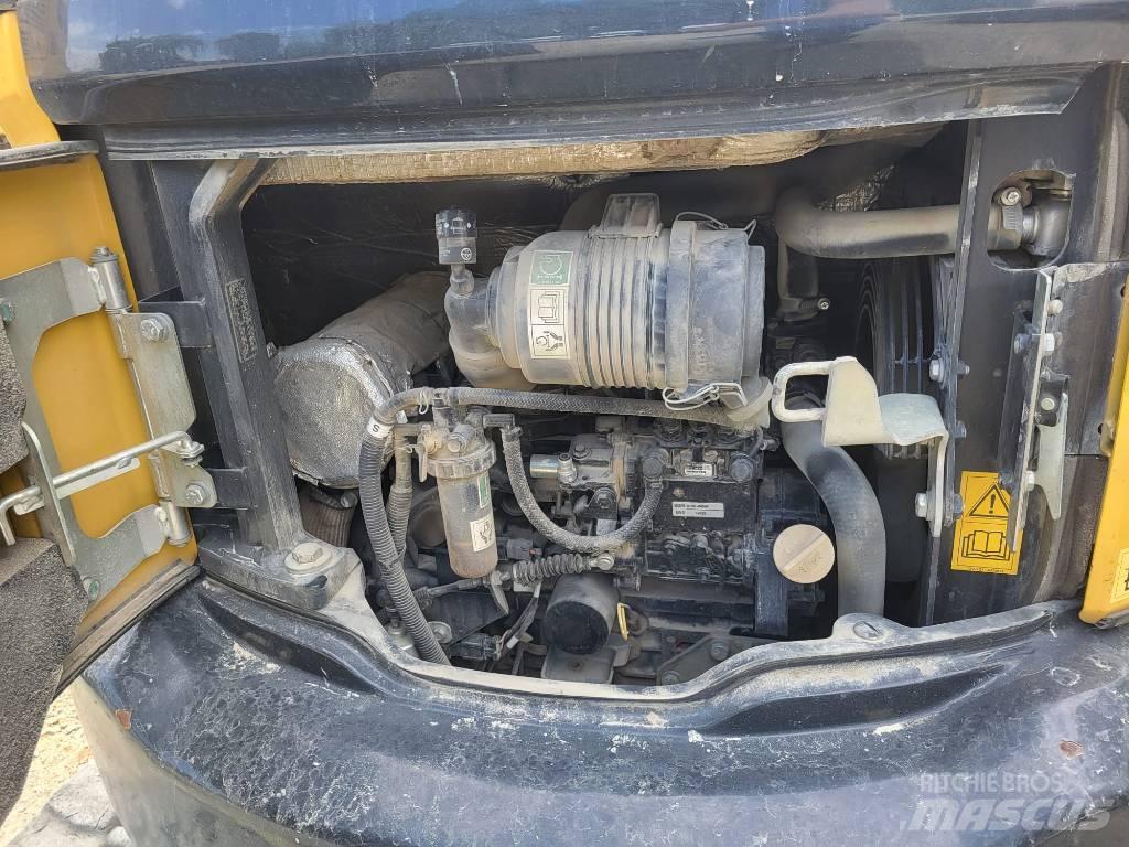 Komatsu PC26MR-3 Mini excavators < 7t (Mini diggers)