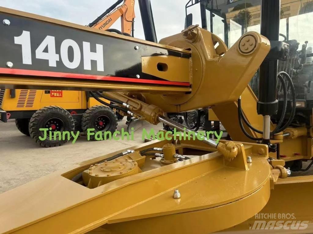 CAT 140 Graders