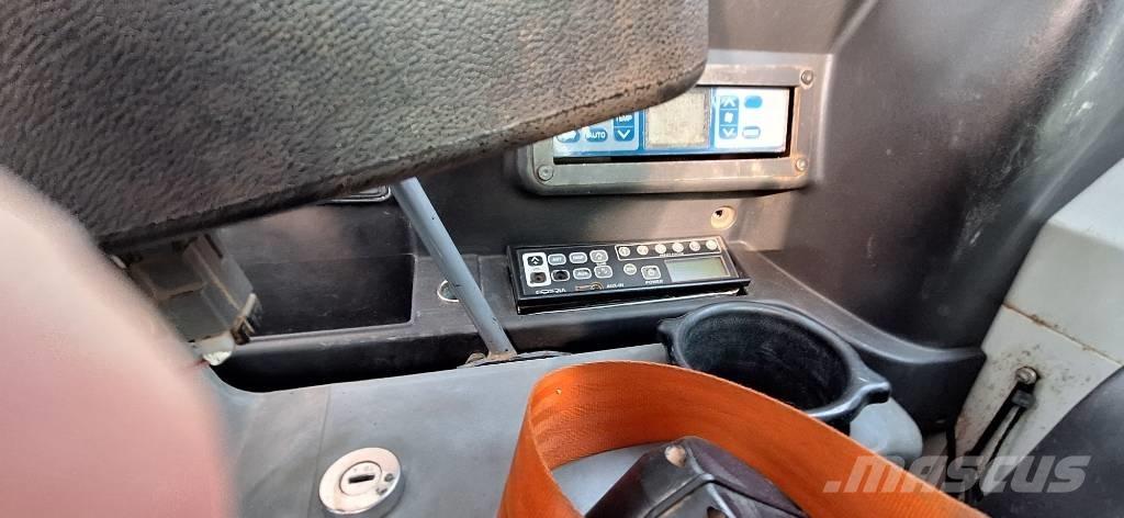 Takeuchi TB 295W Wheeled excavators