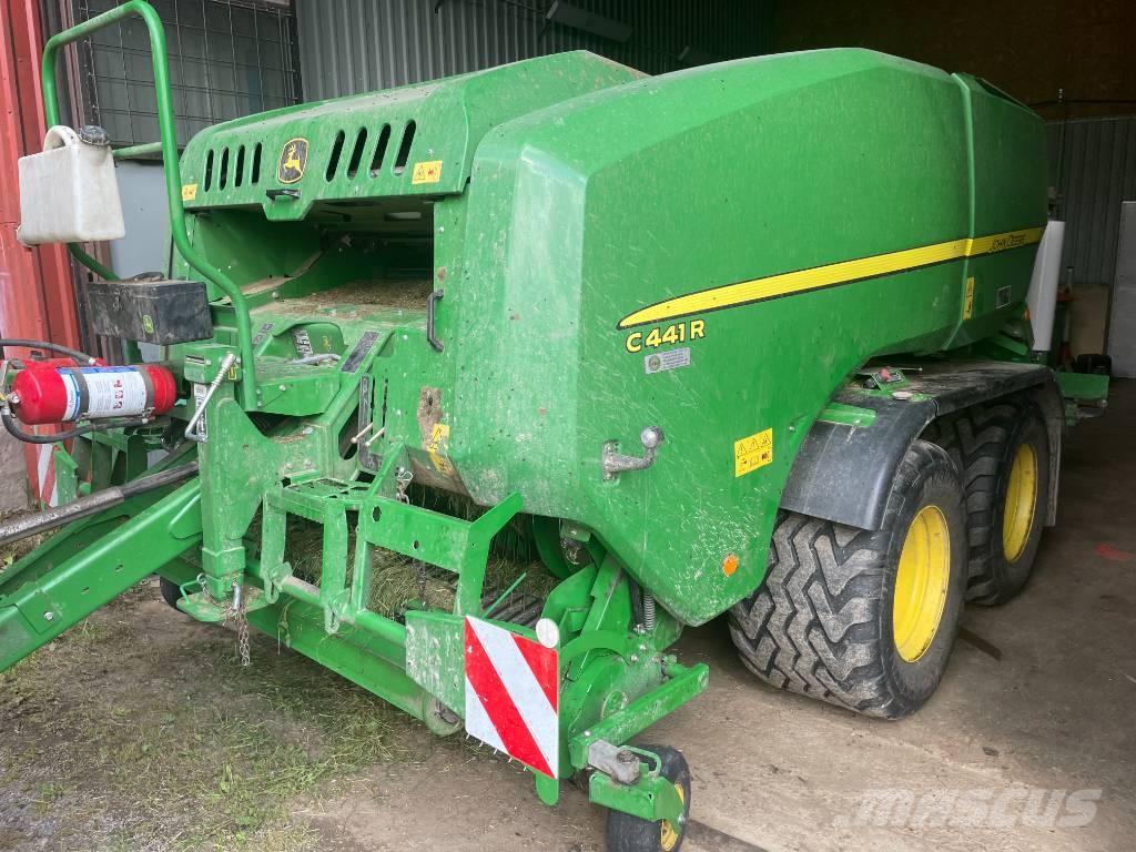 John Deere C 441 R Round balers
