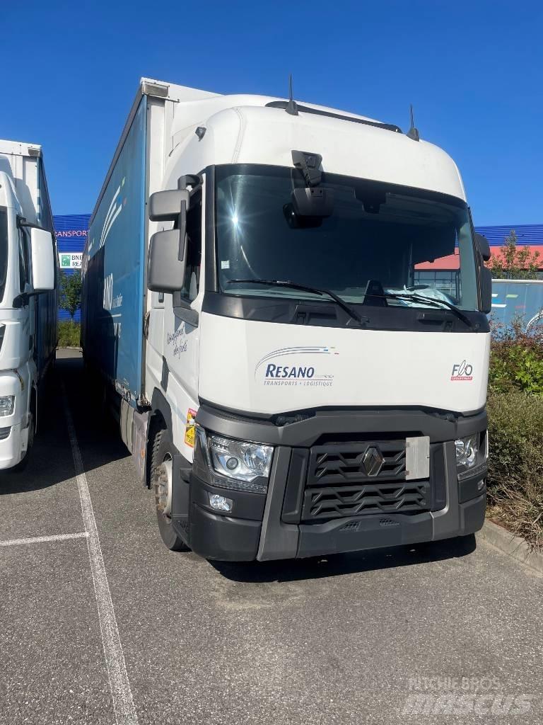 Renault T440 Curtainsider trucks