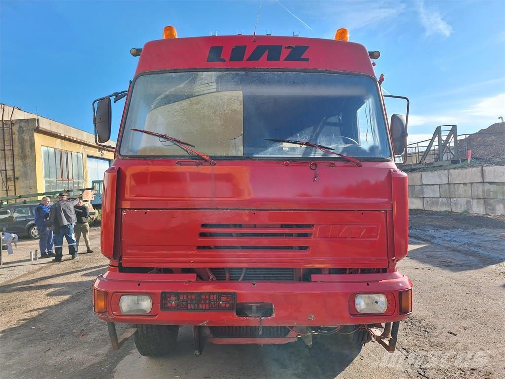 Liaz 24.33 PZV 6X2 Chassis Cab trucks