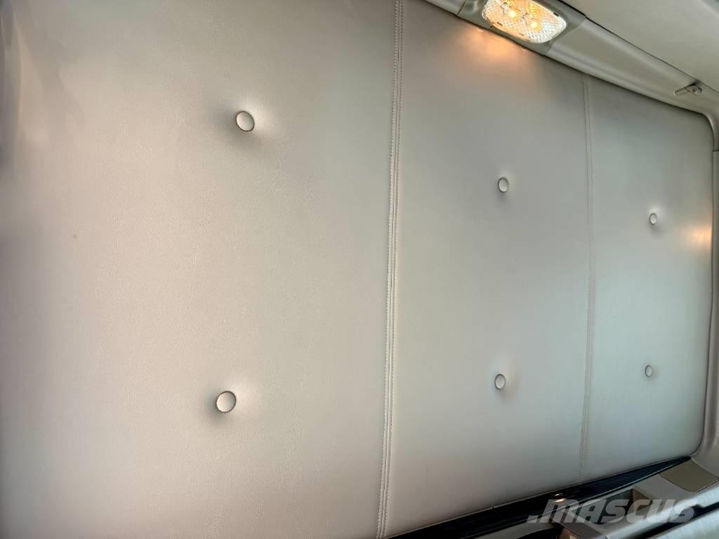 Kenworth T 800 Tractor Units