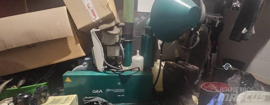 Gea Fast exit Milking equipment