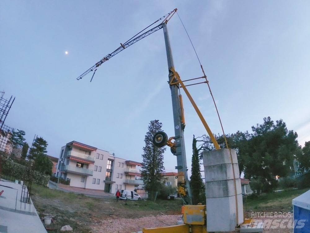 Potain HD 14 A Self erecting cranes
