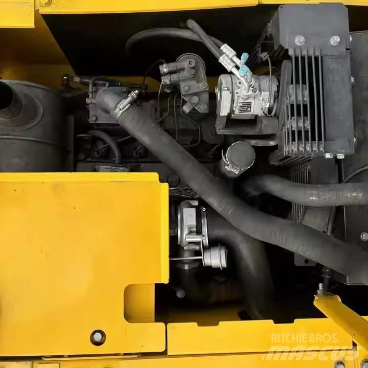 Komatsu PC130 Midi excavators  7t - 12t