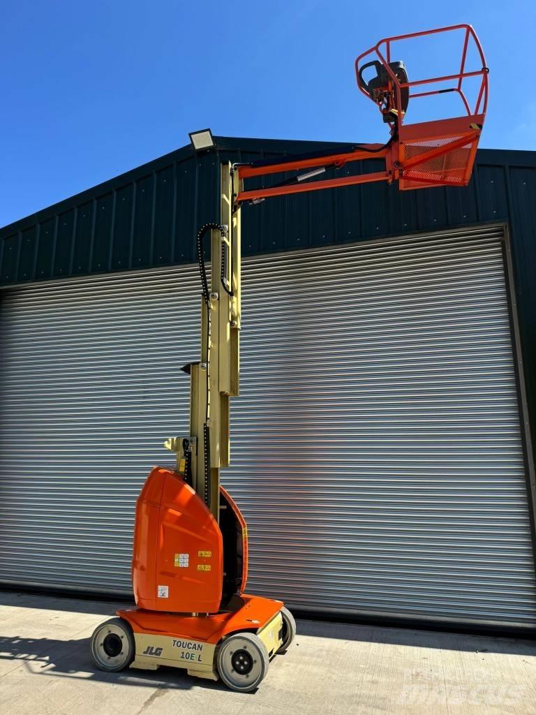 JLG Toucan 10 E-L Vertical mast lifts