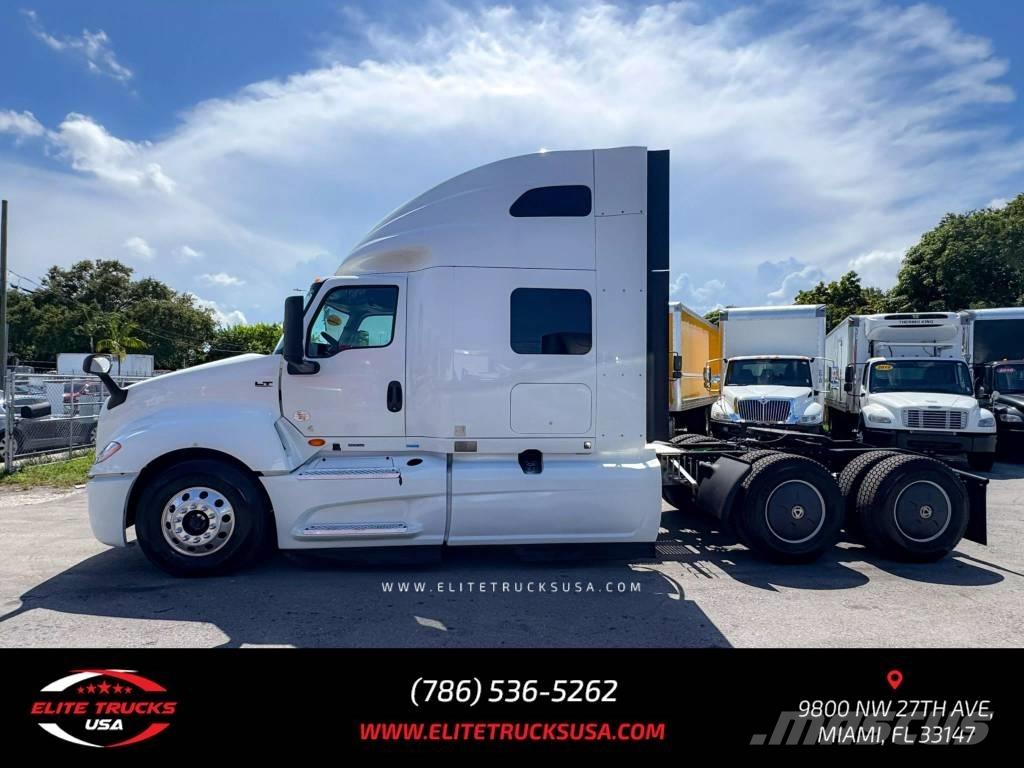 International LT Other trucks