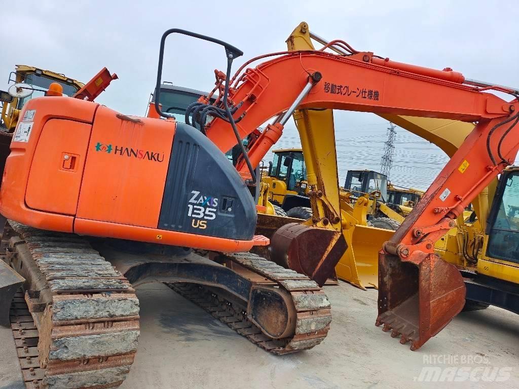 Hitachi ZX 135 US Crawler excavators
