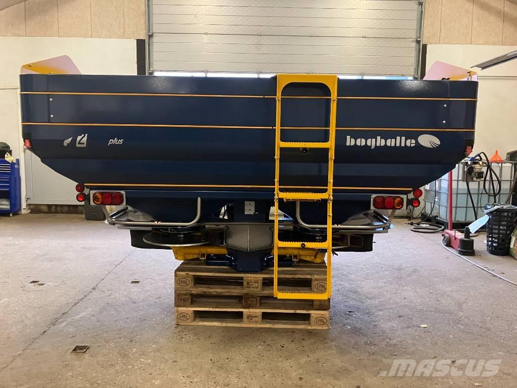 Bogballe M2W Manure spreaders