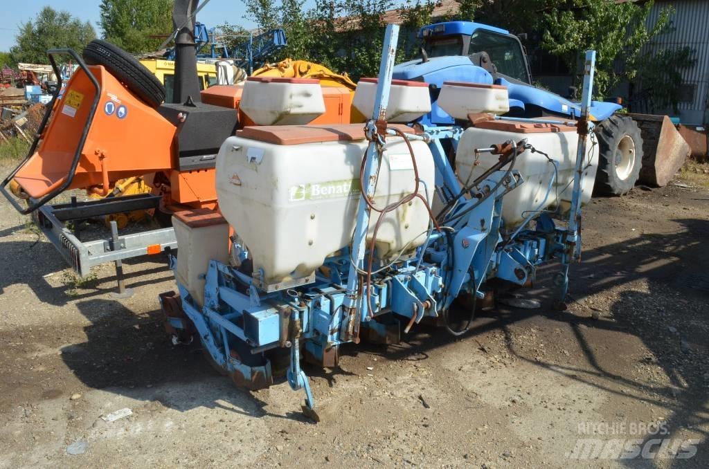 Monosem NG PLUS 6 Precision sowing machines
