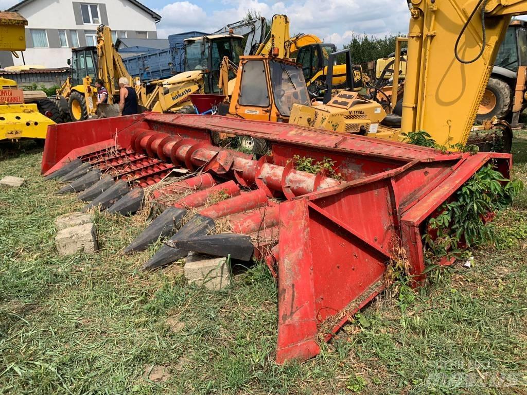 Kuhn 11M Combine harvester heads