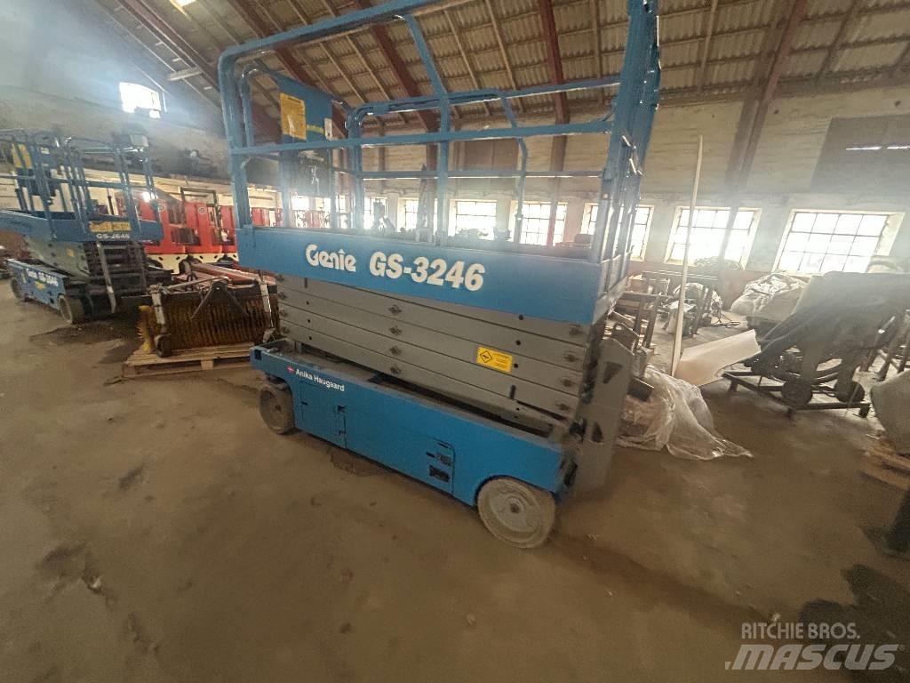 Genie GS3246 Scissor lifts