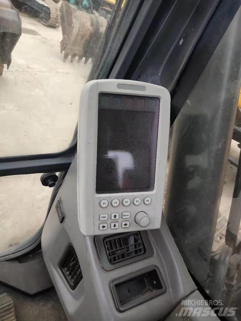 Sany SY 215-9 Crawler excavators
