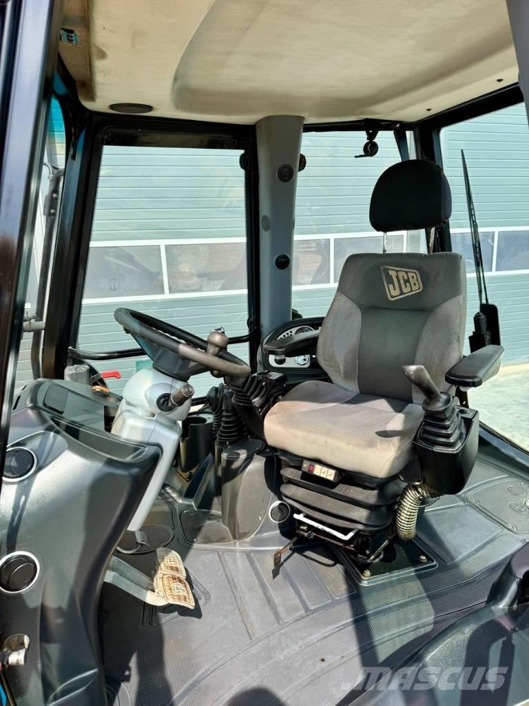 JCB 3 CX Backhoe loaders