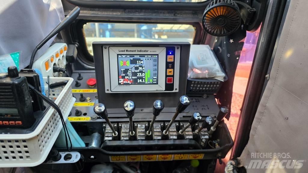 Horyong SKY750 Truck & Van mounted aerial platforms