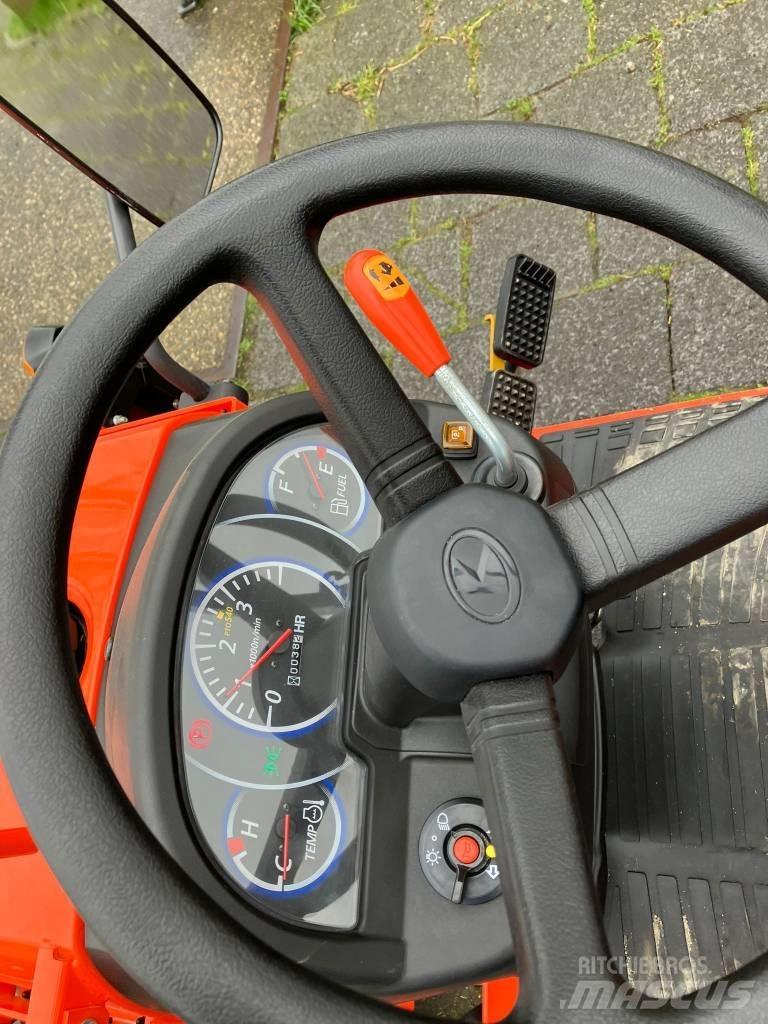 Kubota B1-240 Tractors
