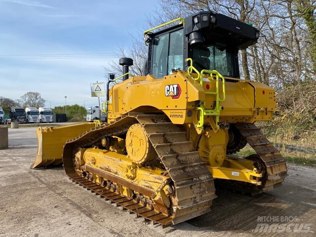 CAT D 6 Crawler dozers