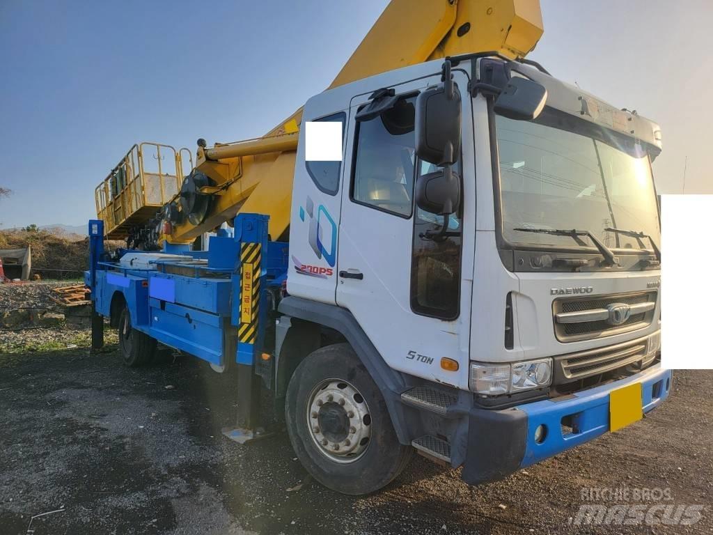 Jinwoo JW450 Truck & Van mounted aerial platforms