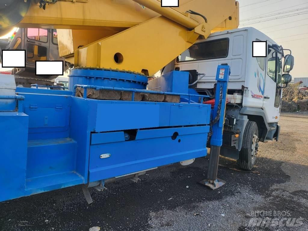 Jinwoo JW450 Truck & Van mounted aerial platforms