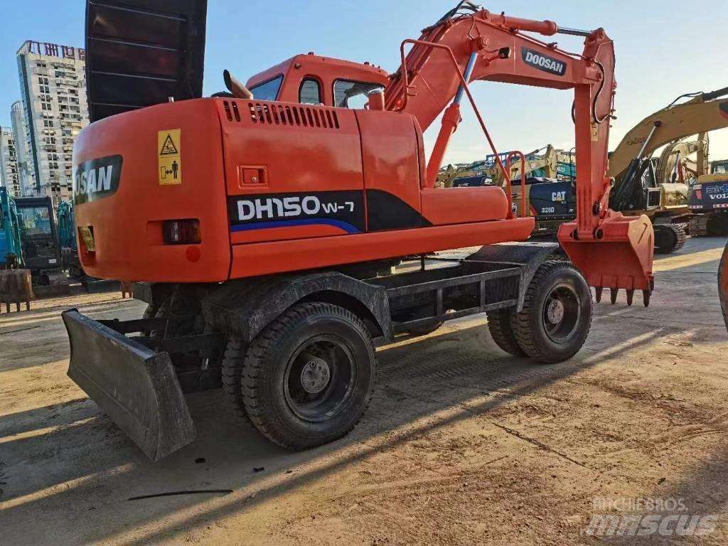 Doosan 150 W-7 Wheeled excavators