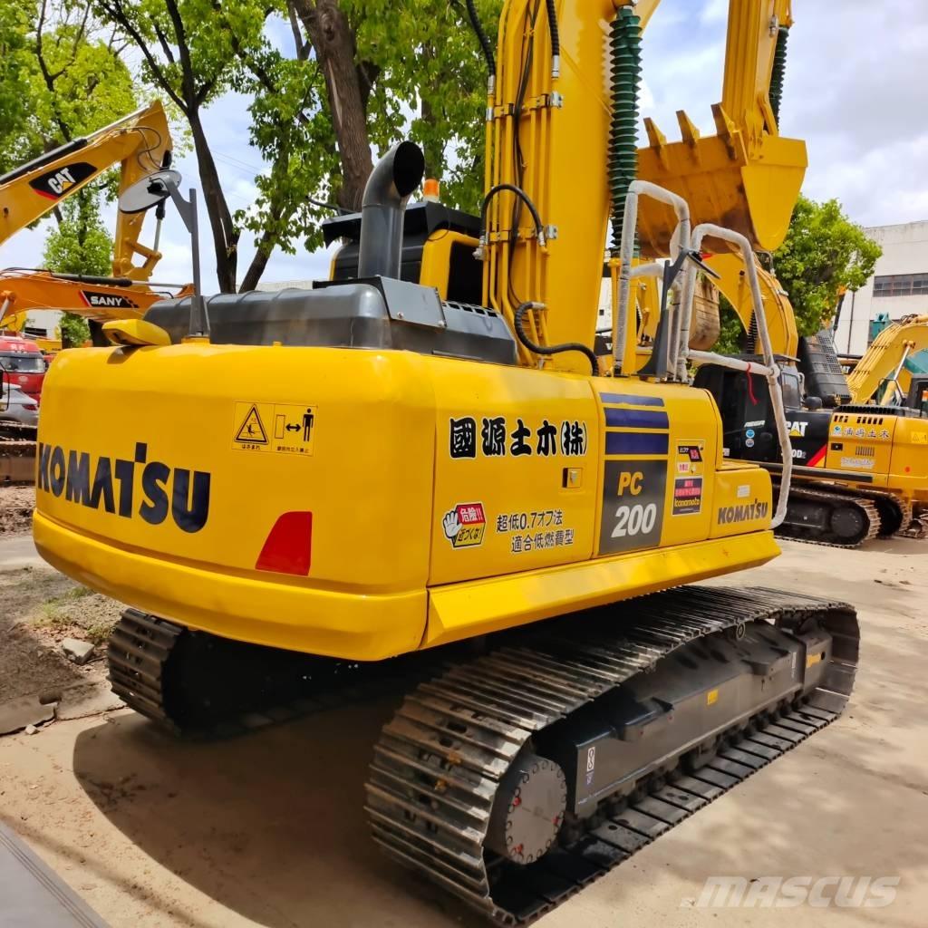 Komatsu PC 200-8 Crawler excavators