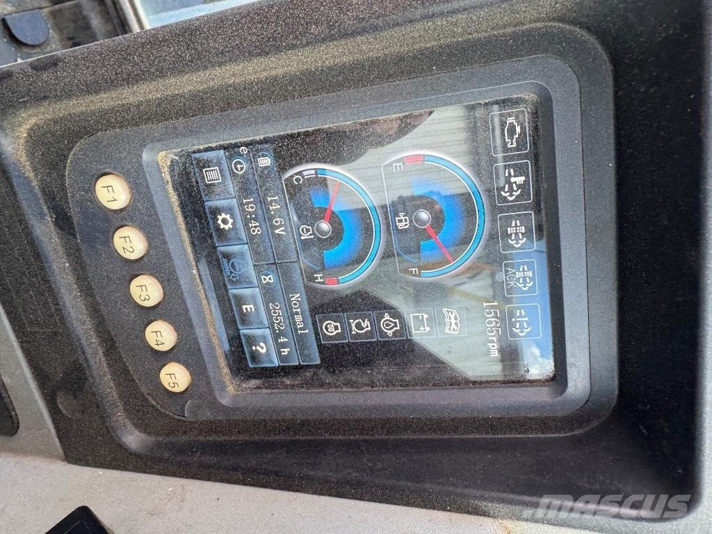 Sunward SWE90UF Midi excavators  7t - 12t