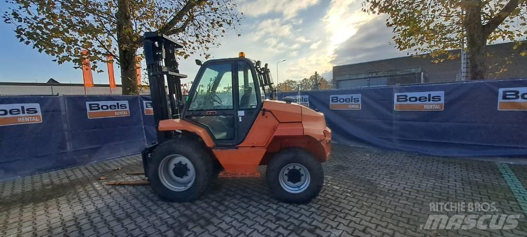 Manitou M30-4 Diesel trucks