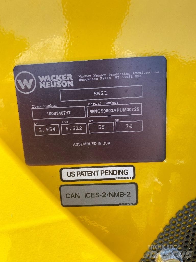 Wacker Neuson SW21 Skid steer loaders