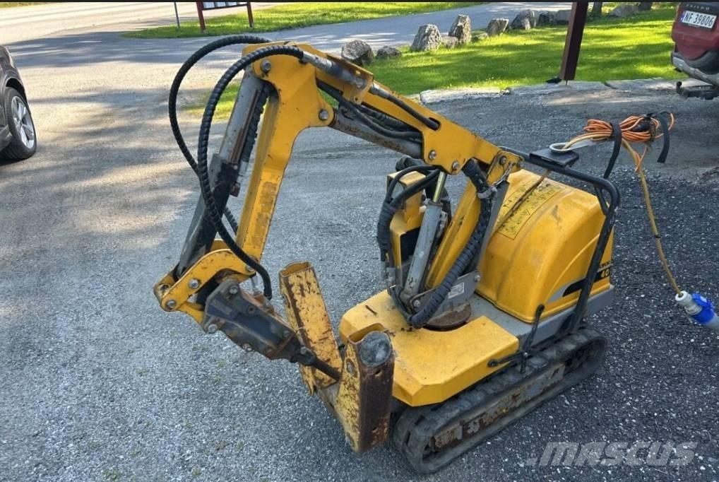 Brokk 40 Demolition excavators